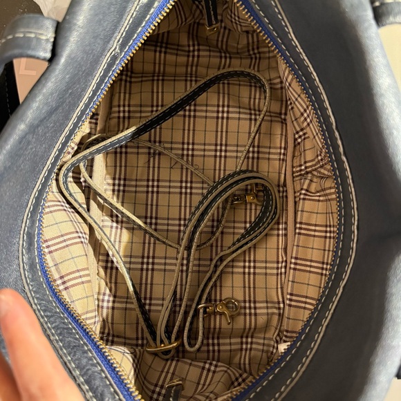 Authentic Burberry Vintage Navy Blue Leather Boston Bag - Classic Check Interior - Picture 8 of 11